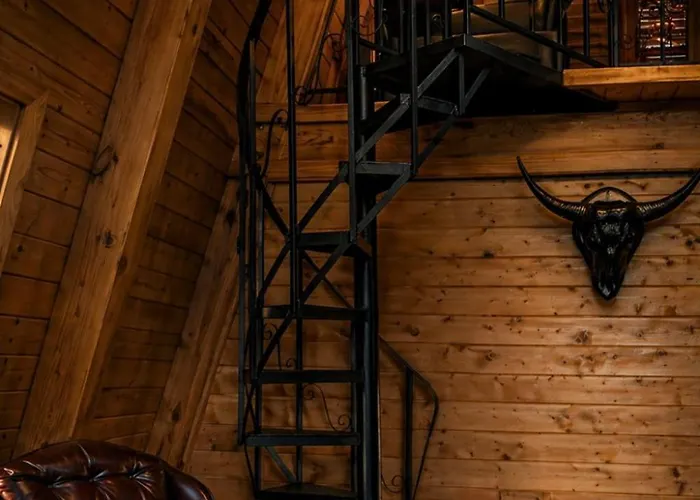 Sunset-view A-frame Sleeps 12 Dog Friendly Chalet Show Low