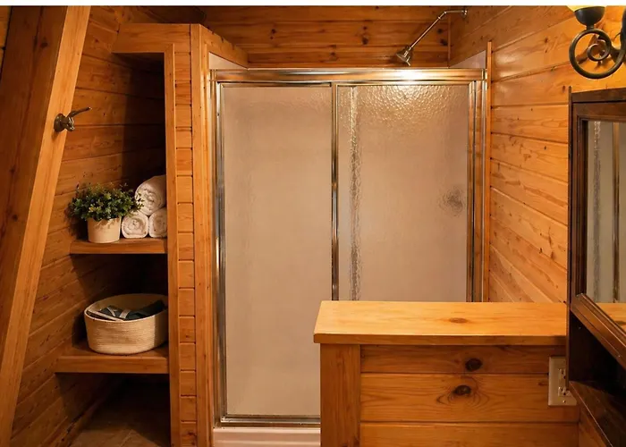 Sunset-view A-frame Sleeps 12 Dog Friendly Chalet Show Low